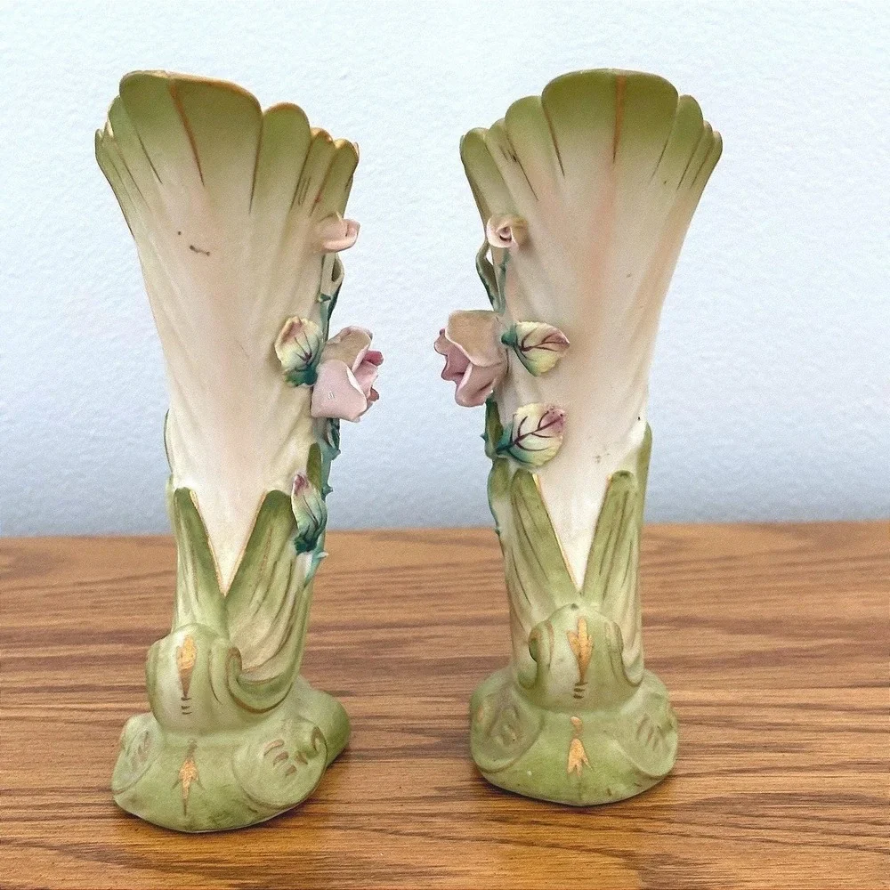 Lefton china hand